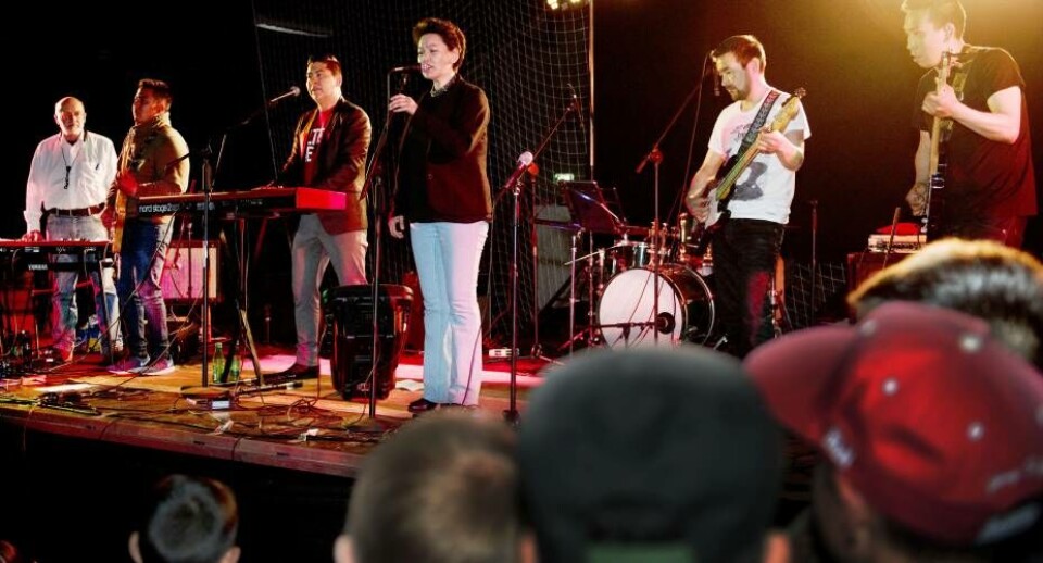 Mariina og Siku Jam på scenen i Narsaq