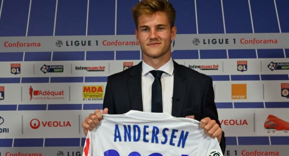 Joachim Andersen ses her med sin nye klubtrøje