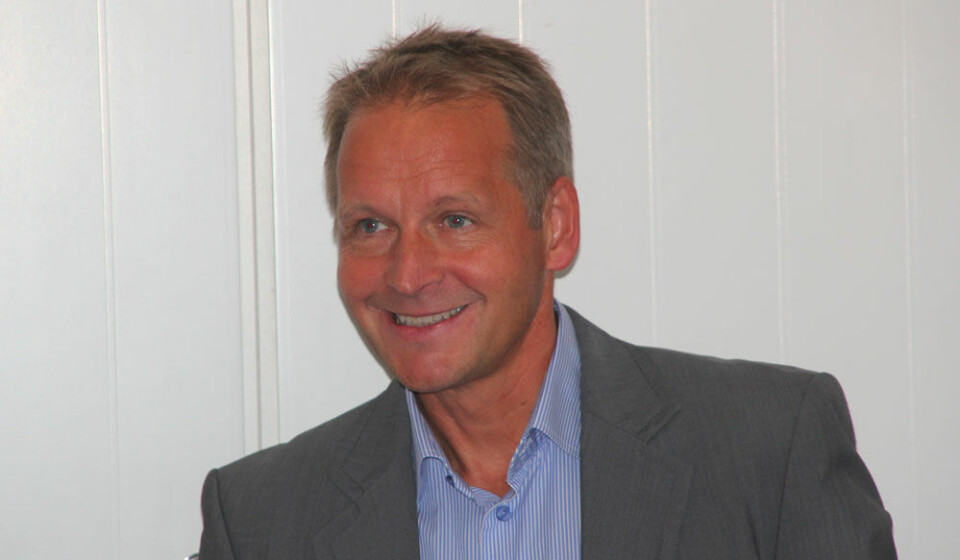 Direktør for Gamba Seafood, Jens Henrik Møller, der præsenterede undersøgelsen på et velbesøgt møde på Hotel Hans Egede torsdag eftermiddag. Foto: Benny Kokholm De fremmødte var meget interesseret i at høre om prisundersøgelsen, der klart viser, at Grønland ikke får nok ud af fiskeriet. Foto: Benny Kokholm Formanden for Grønlands Arbejdsgiverforenings brancheudvalg for fiskeri, Henrik Leth. Foto: Benny Kokholm Benny KokholmDirektør for Gamba Seafood, Jens Henrik Møller, der præsenterede undersøgelsen på et velbesøgt møde på Hotel Hans Egede torsdag eftermiddag. Foto: Benny Kokholm De fremmødte var meget interesseret i at høre om prisundersøgelsen, der klart viser, at Grønland ikke får nok ud af fiskeriet. Foto: Benny Kokholm Formanden for Grønlands Arbejdsgiverforenings brancheudvalg for fiskeri, Henrik Leth. Foto: Benny Kokholm Benny KokholmDirektør for Gamba Seafood, Jens Henrik Møller, der præsenterede undersøgelsen på et velbesøgt møde på Hotel Hans Egede torsdag eftermiddag. Foto: Benny Kokholm