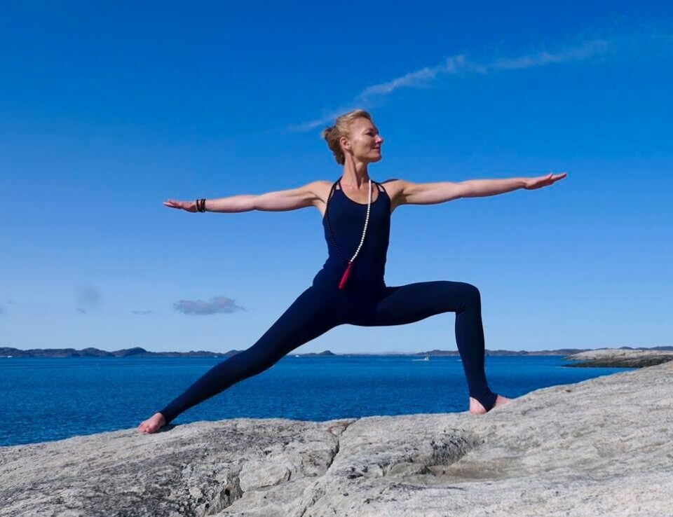 Med daglig meditation og yoga, fik Raminta Bendikas vendt sin frygt, angst og bekymring over sygdommen til at acceptere tingenes tilstand. Det håber hun, at andre også kan få hjælp til med et gratis forløb med mindfulness til kræftramte i Nuuk.