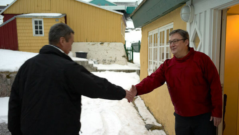 Kuupik Kleist ønskede i dag godt nytår til især erhervslivet. Foto: Ulrik Bang Naalakkersuisut holder i år to nytårsreceptioner i Hans Egedes Hus i Nuuk. Den første blev holdt i dag torsdag og den anden holdes i morgen fredag. I næste uge er der den traditionelle nytårsreception i København. Foto: Ulrik Bang Kuupik Kleist: – Det er mit nytårsønske, at flere virksomheder påtager sig et socialt ansvar for det omgivende samfund. Foto: Ulrik Bang Kuupik Kleist: – Det er nødvendigt at samarbejde for at forbedre forholdene i landet. Foto: Ulrik Bang