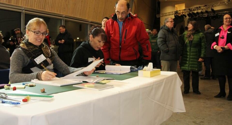 Katuaq i de dødende minutter op til valgstedets lukning klokken 20.00. Foto: Inuuteq Kriegel