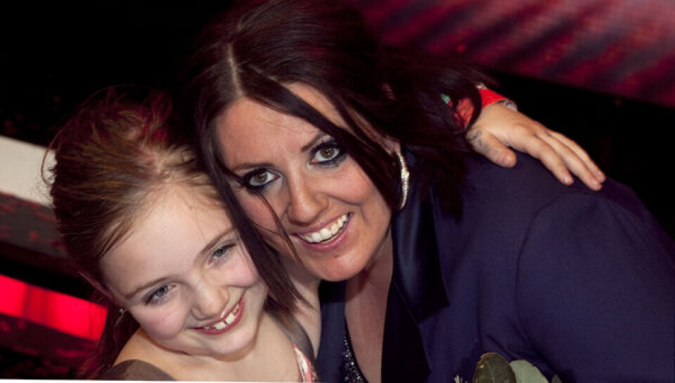 X Factor-vinderen Linda sammen med sin 9-årige datter Celeste. Foto: Polfoto